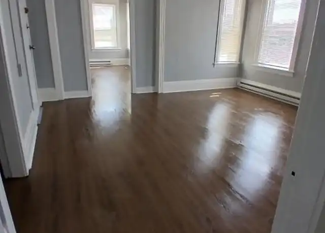 Property at 667 Southbridge St, Worcester, MA, 01610, 4 beds, 1 bath, [object Object]