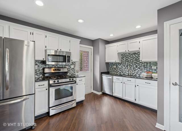 Photo of 357 Council Trl, Lake in the Hills, IL 60156