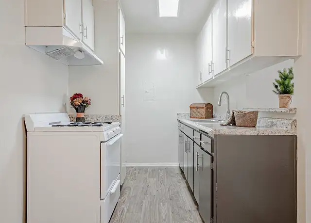 Photo of 3649 Garnet St, Torrance, CA 90503