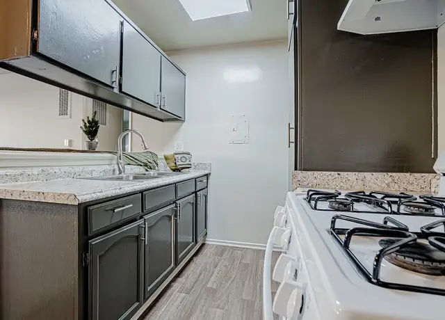 Photo of 3649 Garnet St, Torrance, CA 90503