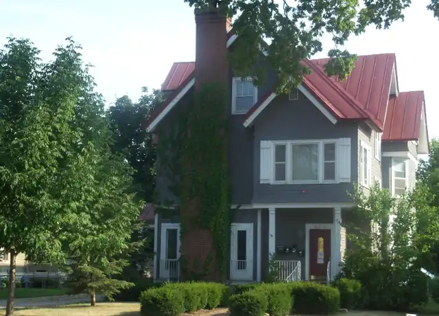 Property at 421 W Broadway St, Winona, MN, 55987, 5 beds, 1 bath, [object Object]