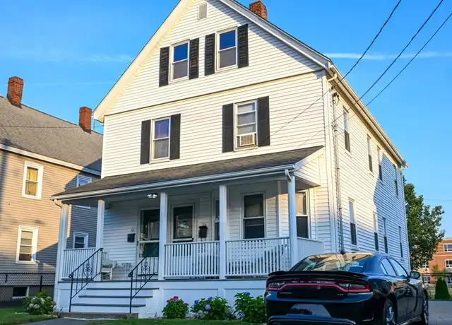 Property at 32 Armory St Unit 2, Wakefield, MA, 01880, 2 beds, 1 bath, [object Object]
