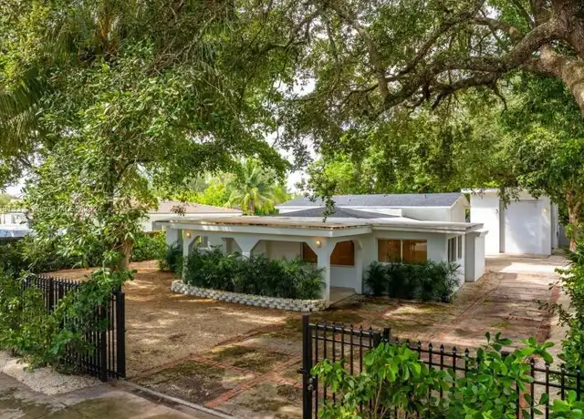 Property at 15104 N Miami Ave, Miami, FL, 33169, 4 beds, 3 baths, [object Object]