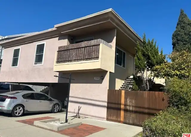 Property at 3560 S Centinela Ave Unit 7, Los Angeles, CA, 90066, 2 beds, 2 baths, [object Object]