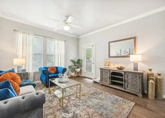 Property at Landings of Carrier Parkway Apartments - 915 Desco Ln, Grand Prairie, TX, 75051, 0 beds, 1 bath, [object Object]