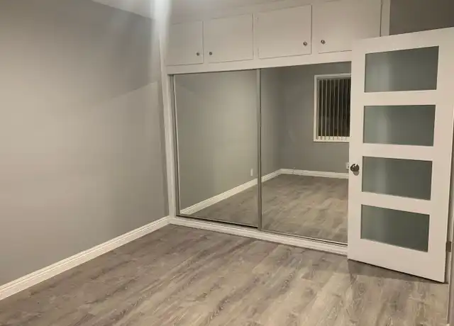 Property at 1105 S Barrington Ave Unit 3, Los Angeles, CA, 90049, 2 beds, 1.5 baths, [object Object]