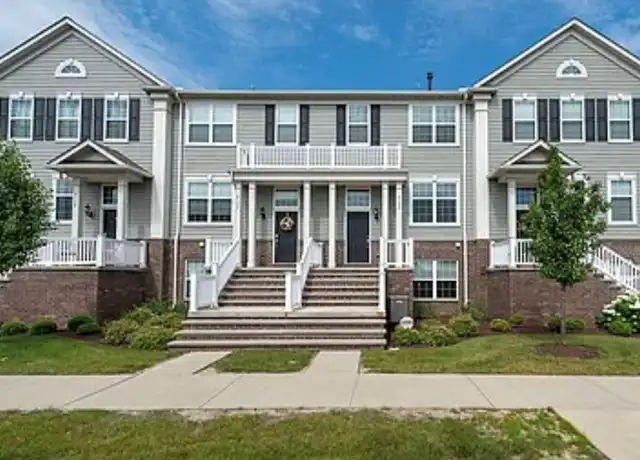 Property at 6140 N Pointe Dr, Cleveland, OH, 44124, 3 beds, 3.5 baths, [object Object]