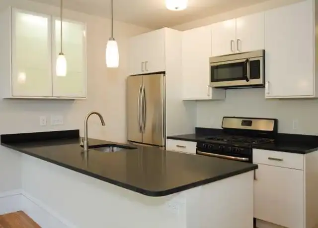 Property at 662 Massachusetts Ave, Boston, MA, 02118, 3 beds, 1 bath, [object Object]