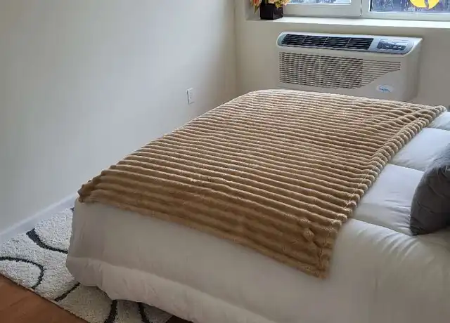 Property at 91-23 Corona Ave Unit 2C, Flushing, NY, 11373, 2 beds, 1 bath, [object Object]