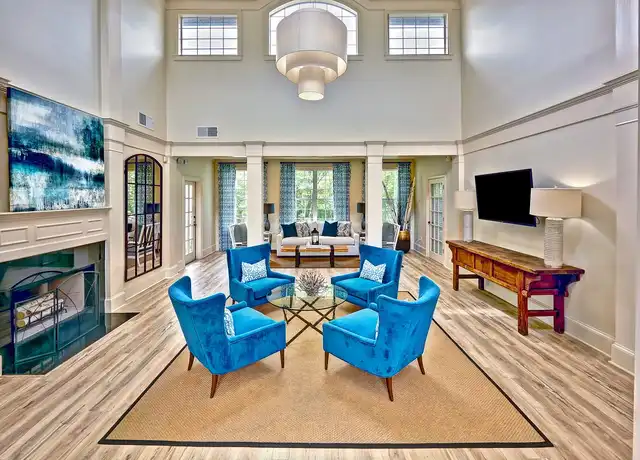 Property at Aven Chastain - 240 E Belle Isle Rd, Atlanta, GA, 30342, 1 bed, 1 bath, [object Object]