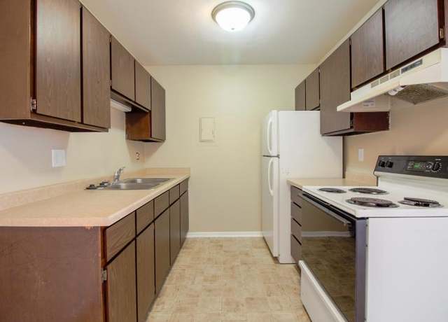 Photo of 230 S Division St Unit 15, Waunakee, WI 53597