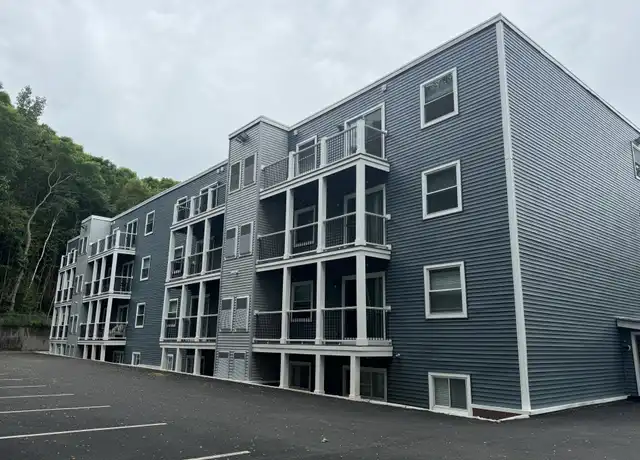 Property at 267 Mill St Unit 101, Worcester, MA, 01603, 2 beds, 1 bath, [object Object]