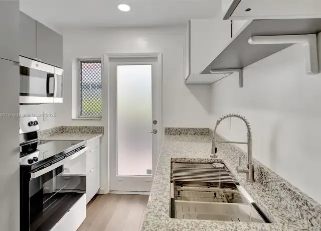 Property at 1334 Euclid Ave #8, Miami Beach, FL, 33139, 1 bed, 1 bath, [object Object]