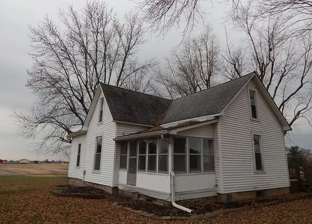 Property at 1402 N Franklin Rd, Greenwood, IN, 46143, 3 beds, 2 baths, [object Object]