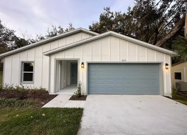 Property at 3825 Palm Dr, Leesburg, FL, 34748, 3 beds, 2 baths, [object Object]