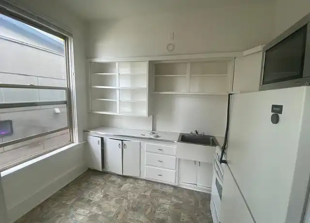 Property at Halmar - 103 13th Ave E, Seattle, WA, 98102, 1 bed, 1 bath, [object Object]