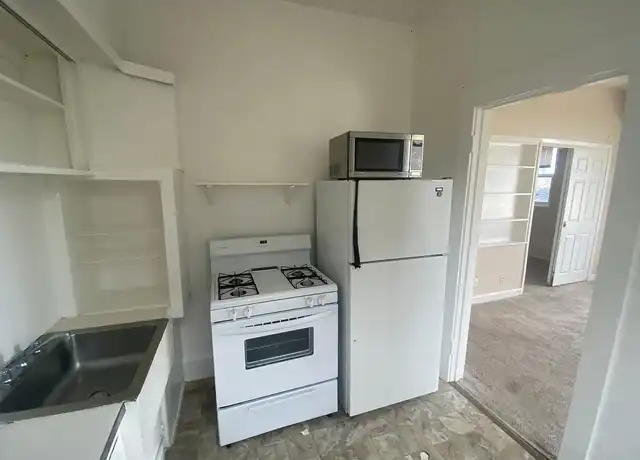 Property at Halmar - 103 13th Ave E, Seattle, WA, 98102, 1 bed, 1 bath, [object Object]