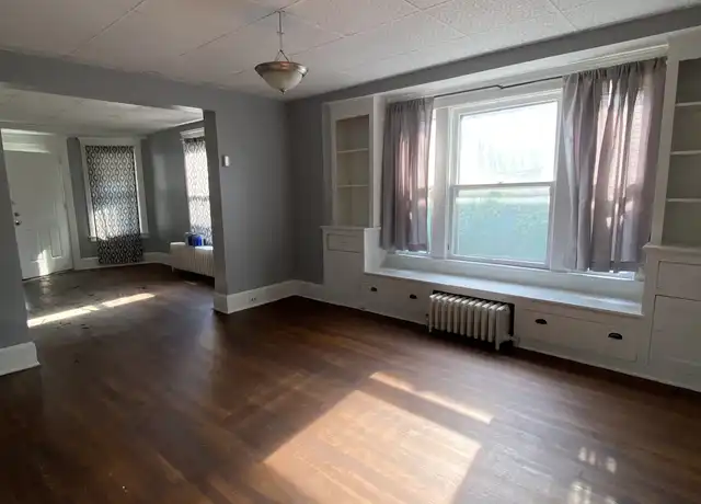 Property at 9813 Greenview Ave, Cleveland, OH, 44125, 2 beds, 1 bath, [object Object]