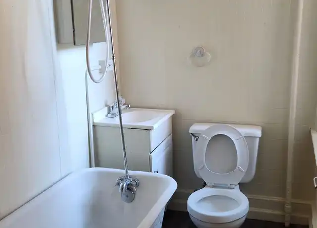Property at 920 W King St Unit 1FL, York, PA, 17401, 1 bed, 1 bath, [object Object]