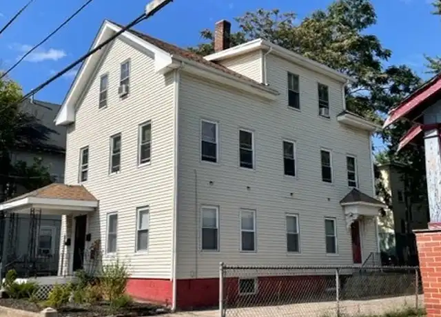 Property at 47 Star St, Pawtucket, RI, 02860, 2 beds, 1 bath, [object Object]