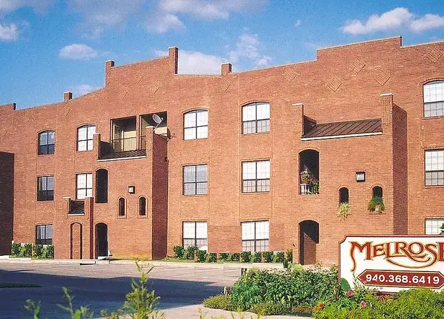 Photo of 211 E Oak St, Denton, TX 76201