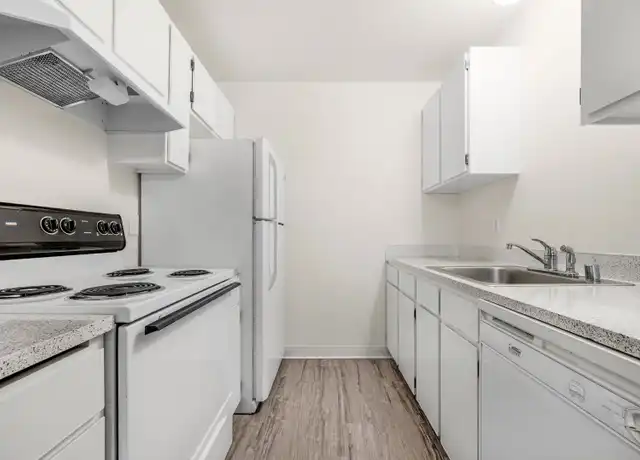 Property at 335 Poppy Rd, Bothell, WA, 98012, 2 beds, 1 bath, [object Object]