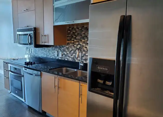 Property at 60 SW 13th St #2022, Miami, FL, 33130, 1 bed, 1.5 baths, [object Object]