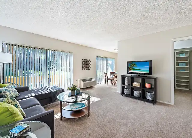 Property at Executive Apartments - 7501 Miami Lakes Dr, Miami Lakes, FL, 33014, 1 bed, 1 bath, [object Object]