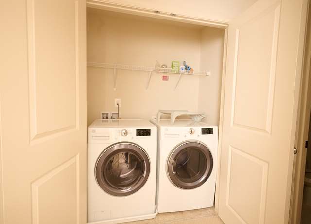 Photo of 42541 Dreamweaver Dr, Brambleton, VA 20148