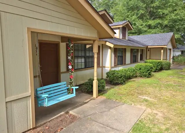 Property at 105 Sherwood Rd, Perry, GA, 31069, 3 beds, 1.5 baths, [object Object]