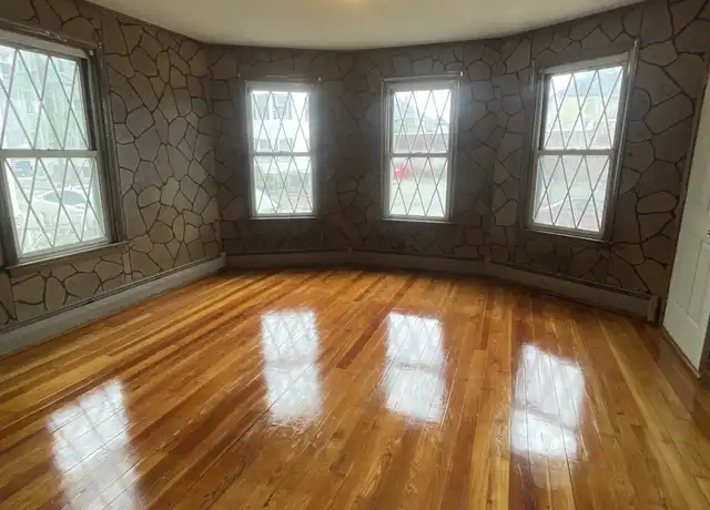 Property at 60 Hathaway St Unit 1, New Bedford, MA, 02746, 2 beds, 1 bath, [object Object]