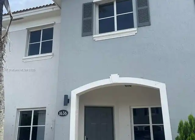 Property at 1636 SE 30th St Unit 1636, Homestead, FL, 33035, 4 beds, 2.5 baths, [object Object]