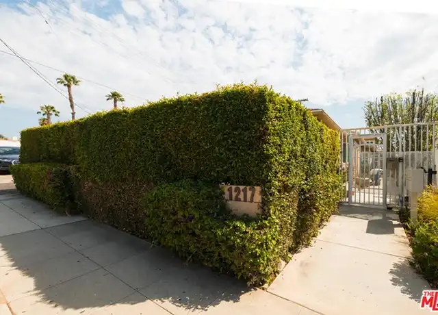 Property at 1217 25th St Unit B, Santa Monica, CA, 90404, 0 beds, 1 bath, [object Object]