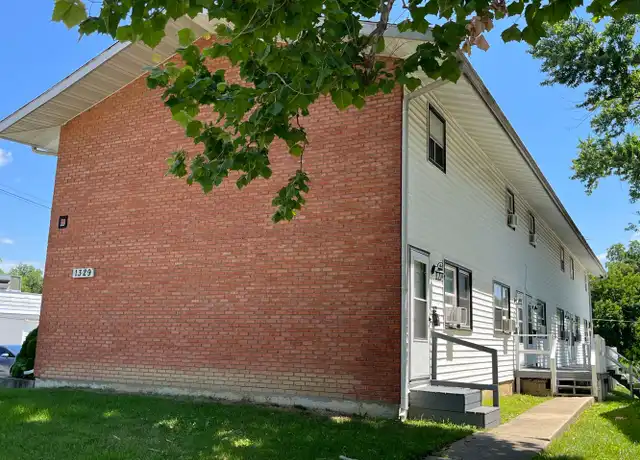 Property at 1329 N Linden St Unit 6, Bloomington, IL, 61701, 2 beds, 1 bath, [object Object]