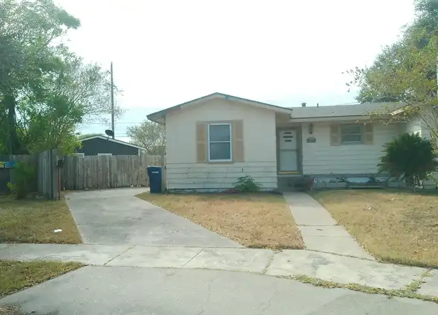 Property at 3921 Chestnut St Unit A, Corpus Christi, TX, 78411, 2 beds, 1 bath, [object Object]