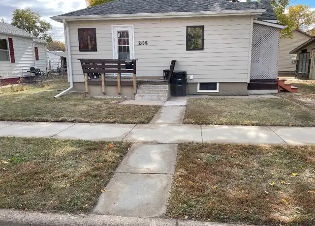 Property at 205 E 11th Ave, Mitchell, SD, 57301, 3 beds, 2 baths, [object Object]