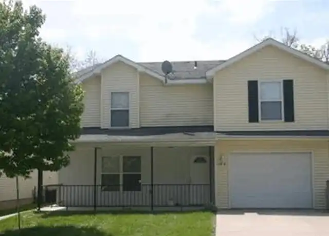 Property at 405 Kickapoo St Unit A, Leavenworth, KS, 66048, 3 beds, 1.5 baths, [object Object]