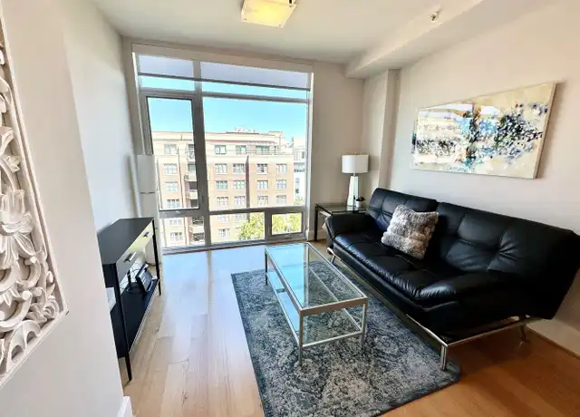 Property at 1355 17th St NW Unit 918, Washington, DC, 20036, 1 bed, 1 bath, [object Object]
