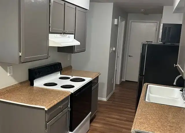 Property at 5562 Newland Way Unit 4, Arvada, CO, 80002, 1 bed, 1 bath, [object Object]