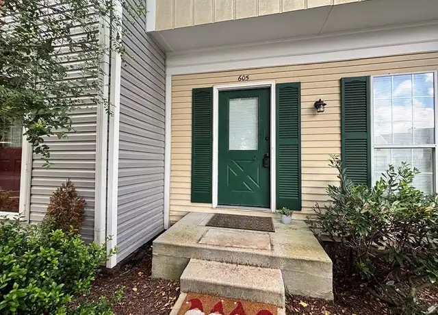 Property at 605 Wedgewood Way, Atlanta, GA, 30350, 2 beds, 2 baths, [object Object]