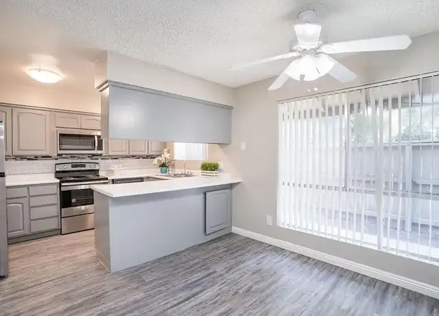 Property at Torrey Ridge - 222 S Clovis Ave, Fresno, CA, 93727, 1-3 bed, 1-2.5 bath, [object Object]