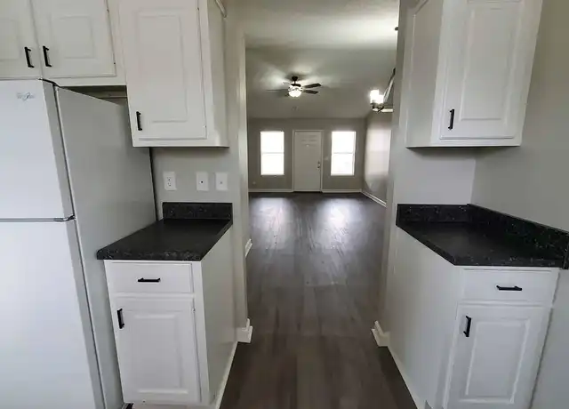 Property at Holly Cove Apartments - 2809 5th St SE, Moultrie, GA, 31768, 2 beds, 1 bath, [object Object]