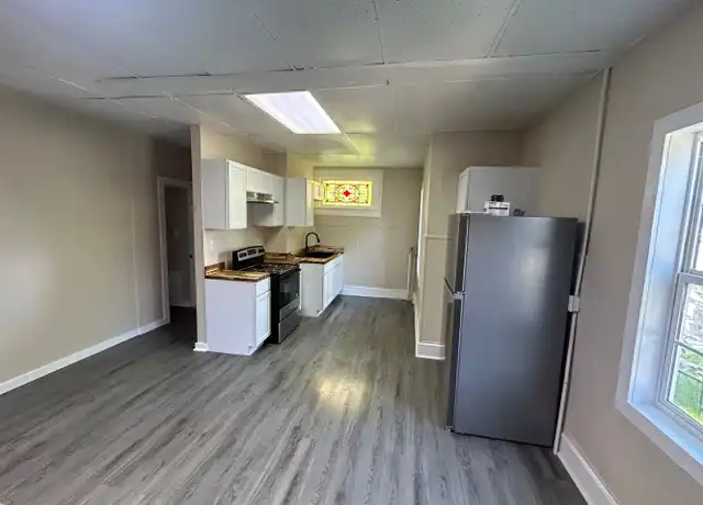 Property at 610 S Council St Apt 1, Muncie, IN, 47305, 1 bed, 1 bath, [object Object]