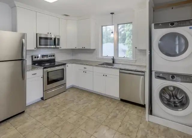 Property at 740 Washington Ave, Savannah, GA, 31405, 3 beds, 2 baths, [object Object]