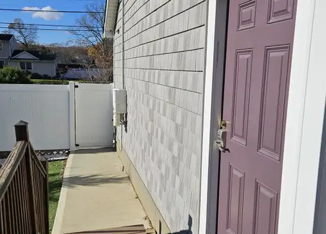 Property at 247 Southern Blvd, Nesconset, NY, 11767, 1 bed, 1 bath, [object Object]