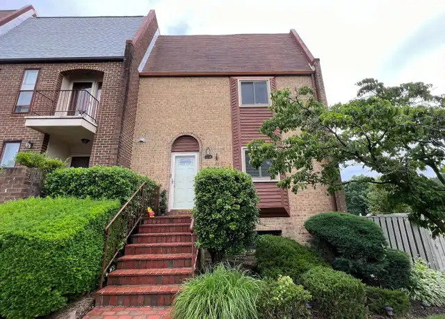 Property at 1718 Cy Ct, Vienna, VA, 22182, 4 beds, 3.5 baths, [object Object]