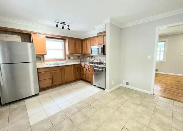 Property at 832 Essex Ave, Linden, NJ, 07036, 5 beds, 2.5 baths, [object Object]