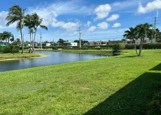 Property at 32 Saxony a, Delray Beach, FL, 33446, 1 bed, 1.5 baths, [object Object]
