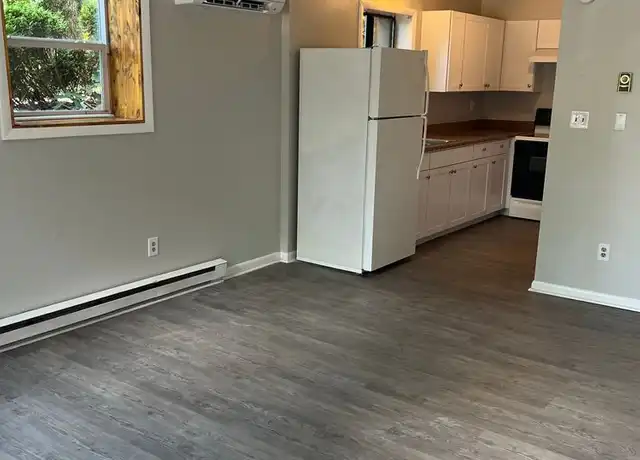 Property at 23 Deep Woods Rd Unit C, Weaverville, NC, 28787, 2 beds, 1 bath, [object Object]
