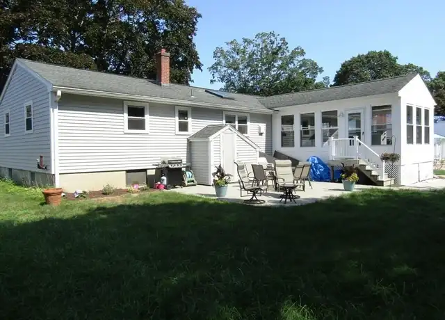 Property at 35 Prospect St, Old Lyme, CT, 06371, 3 beds, 1.5 baths, [object Object]